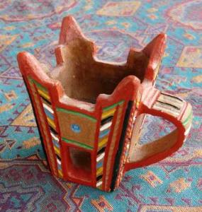 Ein Kanoun (Weihrauchgefäß) aus Oman.